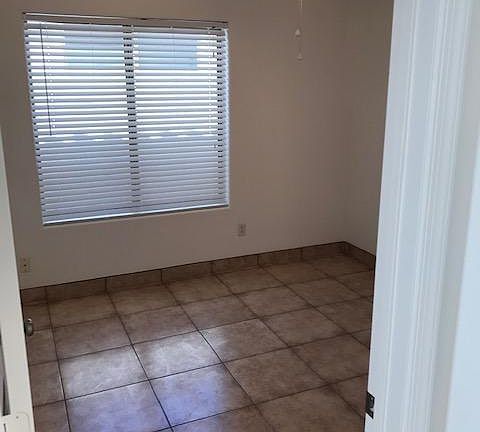 4th image of 4625 E Summerhaven Dr