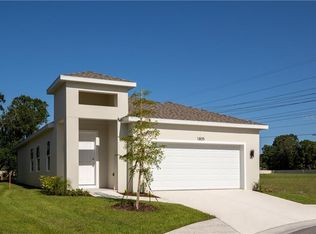 1805 Little Bird Ct, Sarasota, FL 34235