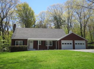 141 Bickford Hill Rd, Gardner, MA 01440