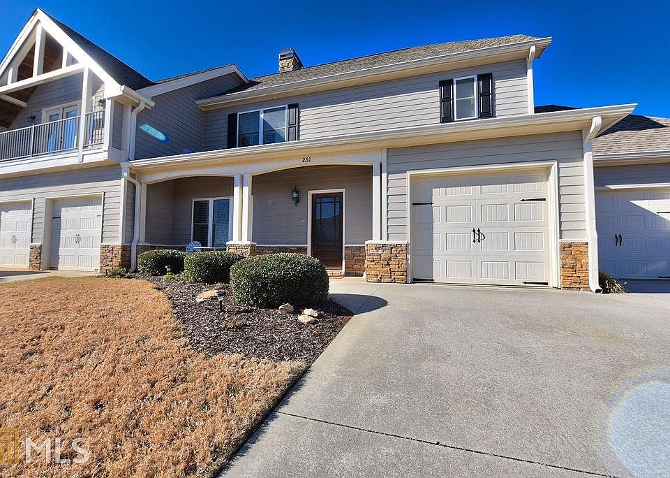 1st image of 261 Village Dr