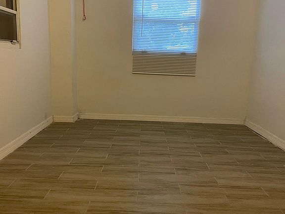 4th image of 1758 NE 177th St