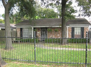3406 Moore St, Houston, TX 77009