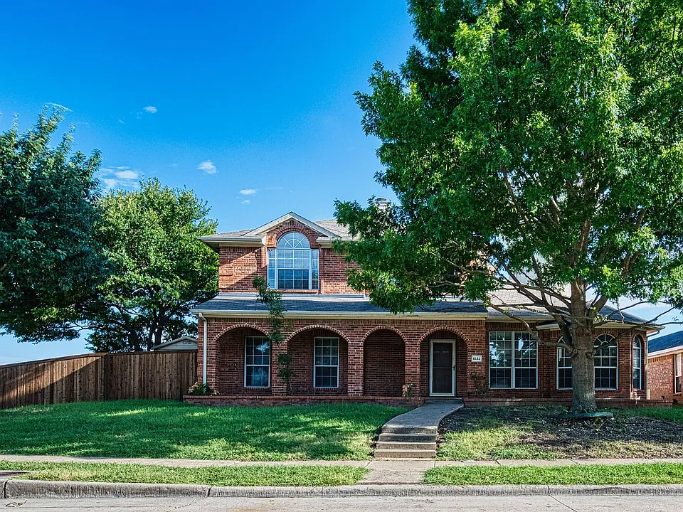 1532 Tanglewood Dr