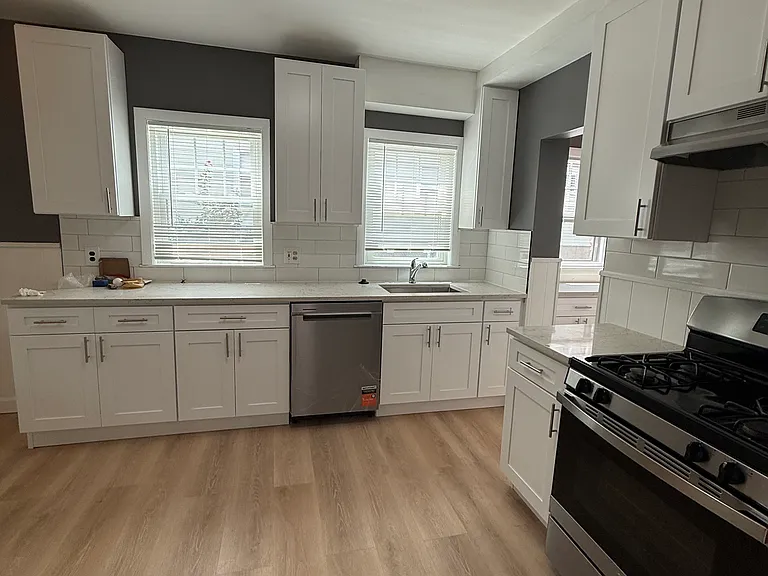 68 Poplar St #1 — Photo 2