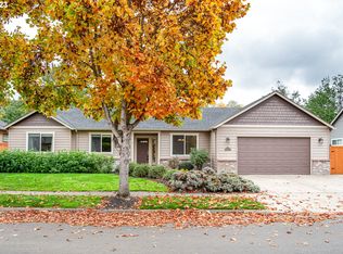 2441 Crowther Dr, Eugene, OR 97404