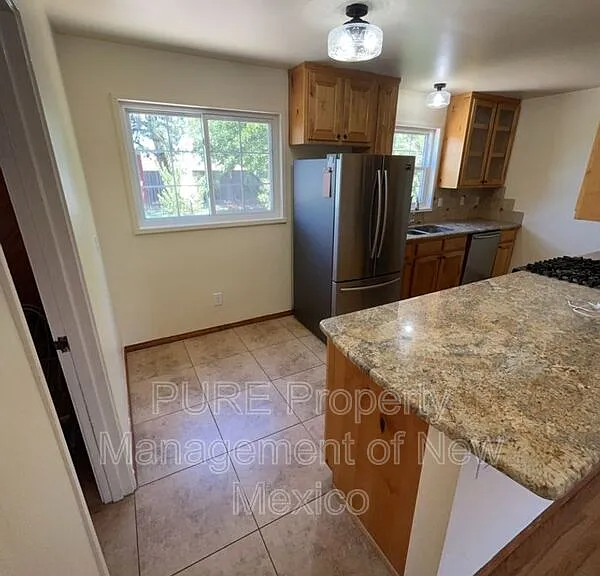 6013 Zimmerman Ave NE — Photo 4