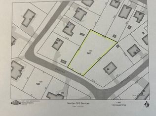 Carey Ave, Meriden, CT 06451