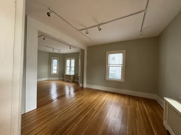 77 Boyd St APT 1, Watertown, MA 02472