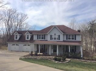1 Country Oaks Dr, Barboursville, WV 25504