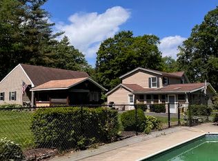 160 Kettle Rd, Amsterdam, NY 12010