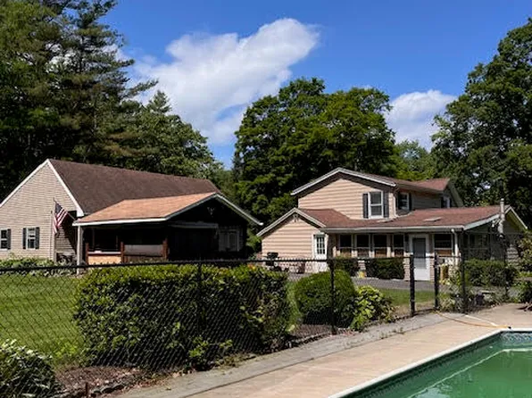 160 Kettle Road, Amsterdam, NY 12010