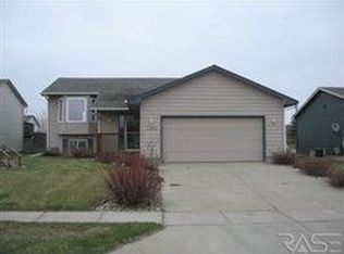 6300 W 66th St, Sioux Falls, SD 57106