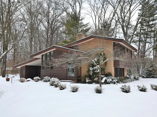 554 White Oak Pl, Worthington, OH 43085
