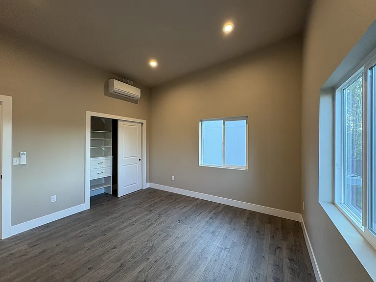 1680 SE Crescent Dr — Photo 7