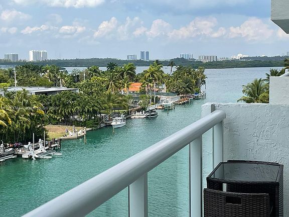 5th image of 10000 W Bay Harbor Dr APT 622