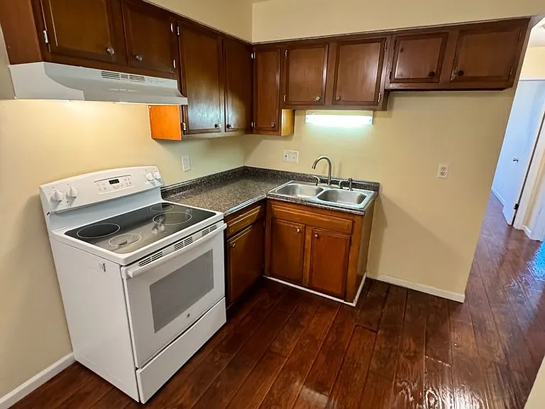 3124 Meriday Ln — Photo 2