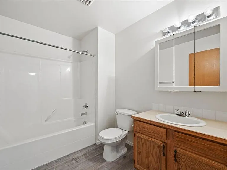 6405F Chapel Hill Blvd #F201 — Photo 7