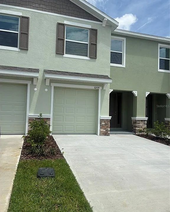 32519 Midsummer Night Ln