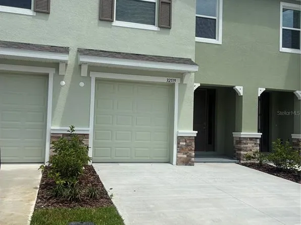 32519 Midsummer Night Ln, Wesley Chapel, FL 33543