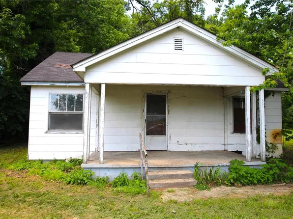 4049 W Highway 221, Farmington, MO 63640