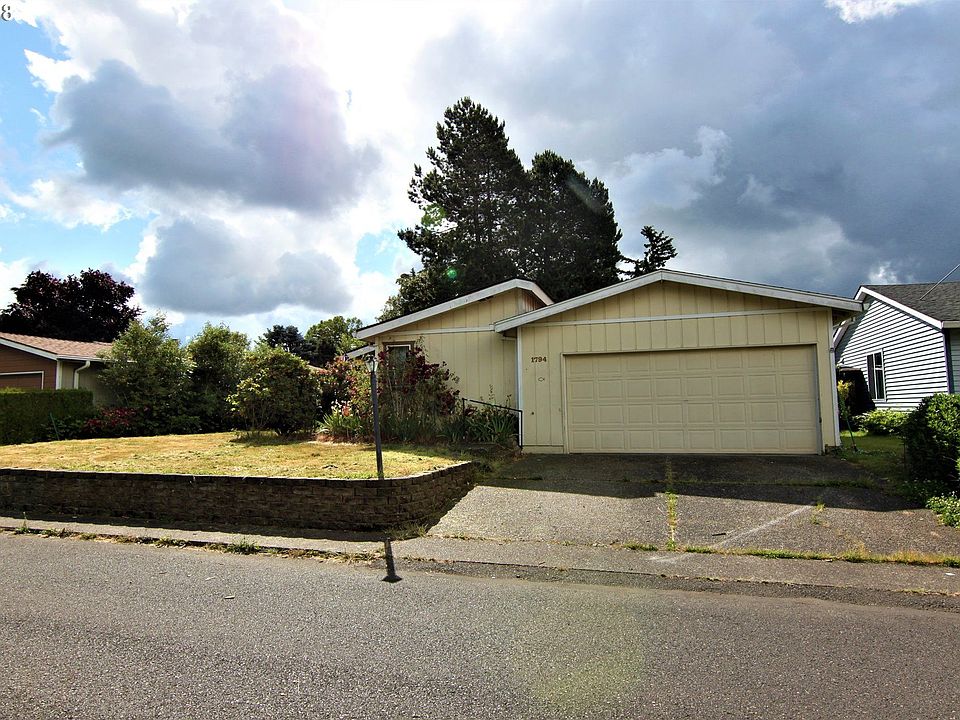 1st image of 1794 SE Flanders Ln