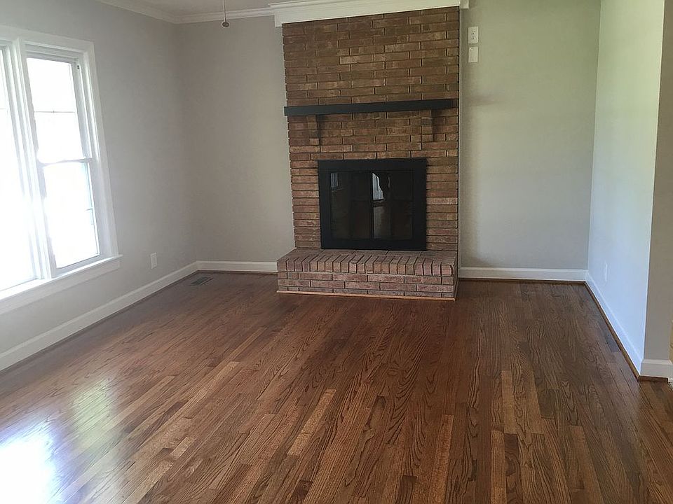 1st image of 906 N Church St