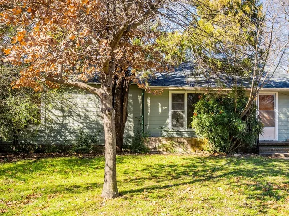 1009 Denton St, Denton, TX 76201