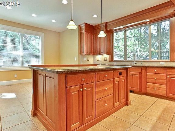 5th image of 3921 N Hampton Ct
