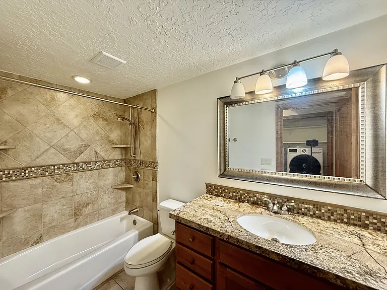 6819 S Greenfield Way — Photo 16