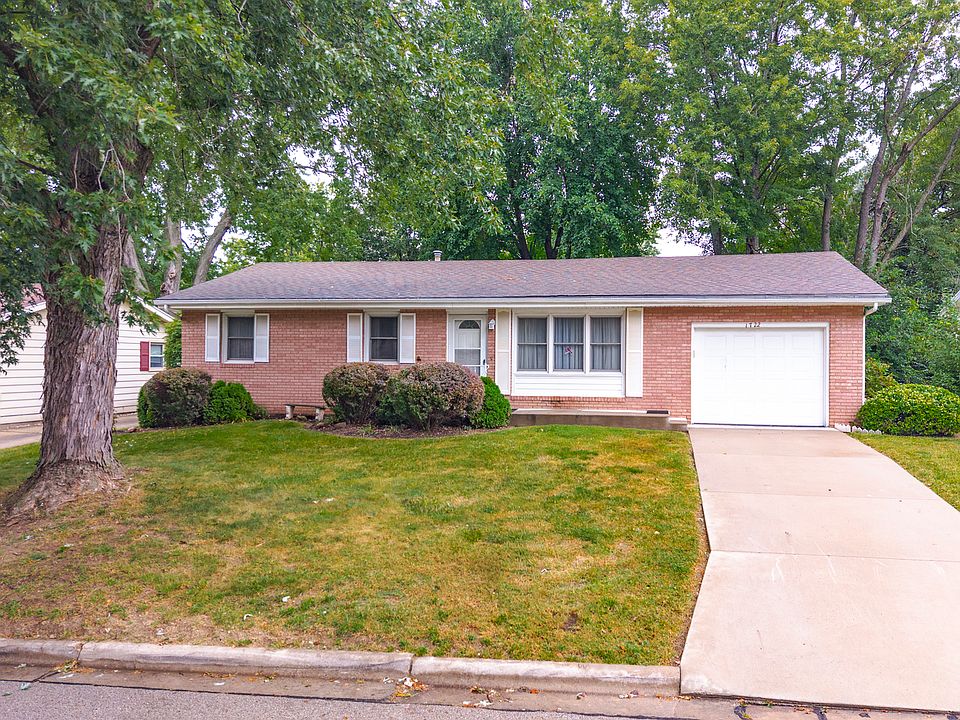 1st image of 1722 Hoover Dr