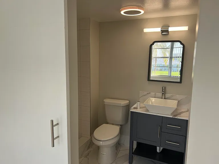 24 Abbey Ln #204 — Photo 15