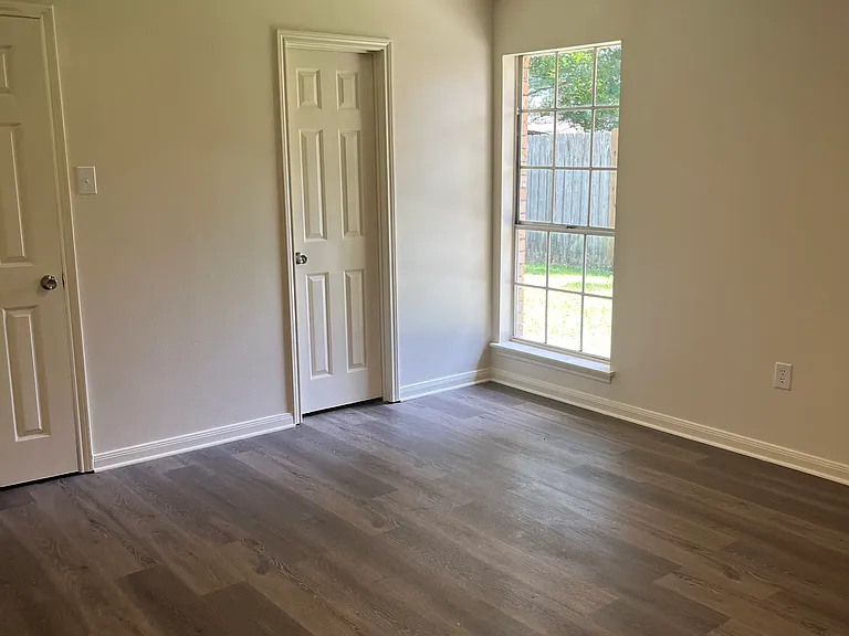 8591 Oliver Ave — Photo 8