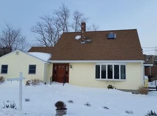 15 Diamond St, Plymouth, MA 02360