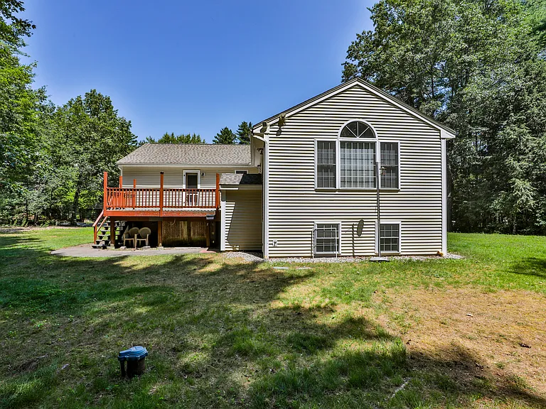 76 Groton Rd — Photo 33