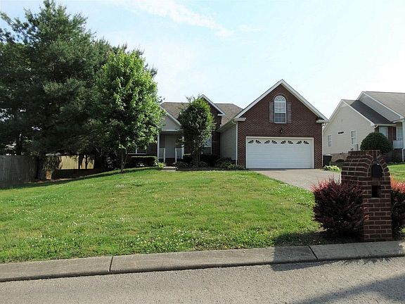 2nd image of 401 Dorchester Pl