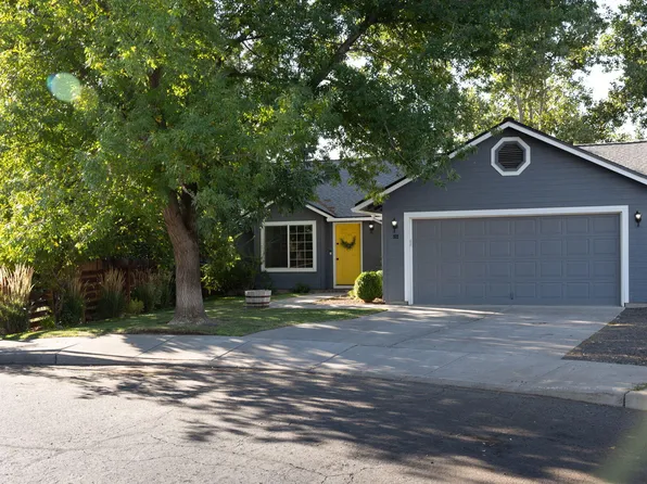 919 NW 20th Ct, Redmond, OR 97756