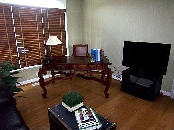 5th image of 1218 Bristol Ct