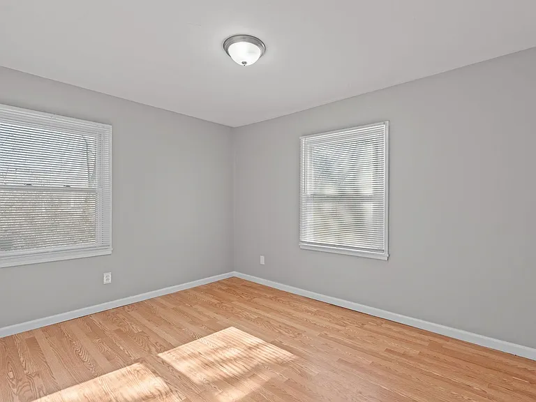 317 Cameron Rd — Photo 12
