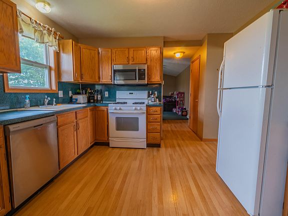 2nd image of 3624 Haymeadow Dr