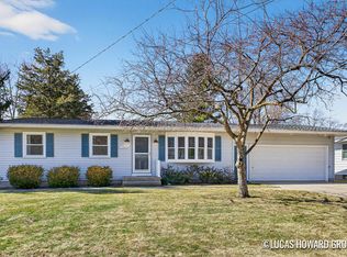 3825 Jupiter Ave NE, Grand Rapids, MI 49525