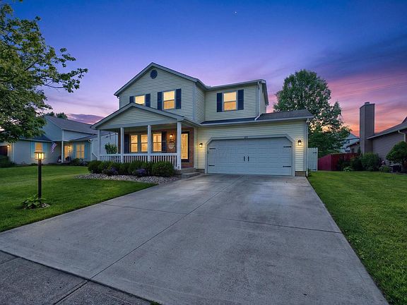 3rd image of 192 Leawood Dr