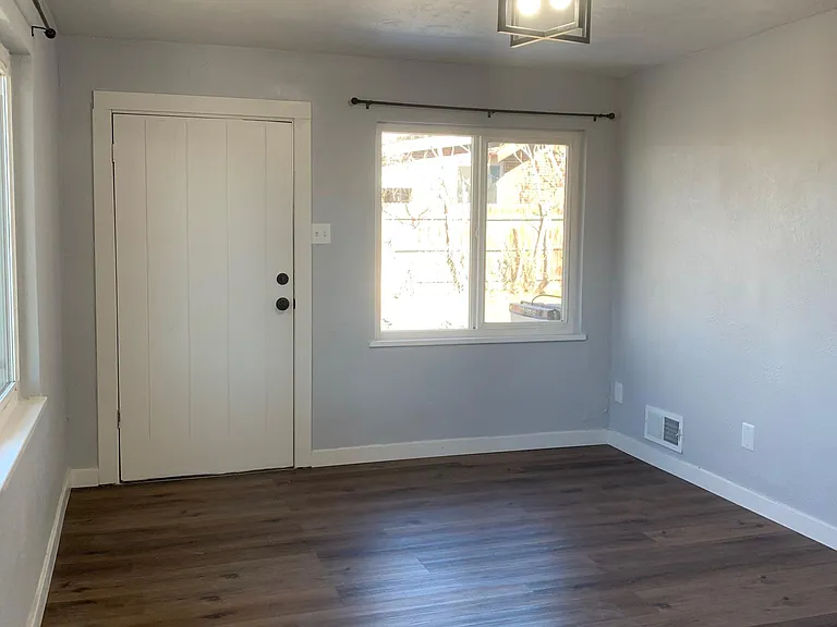 4522 Fillmore St #4 — Photo 7