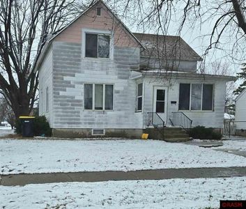 11 1st St NE, Fairfax, MN, 55332