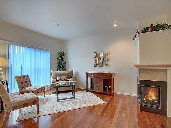 2nd image of 9303 176th Pl NE Unit 3