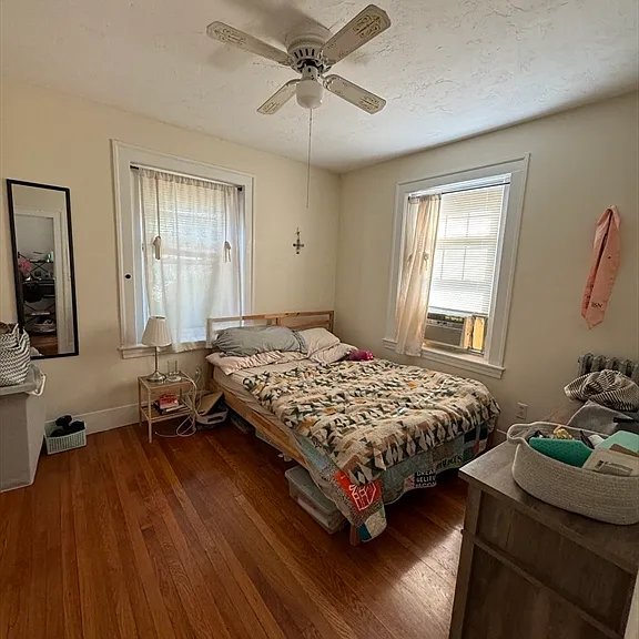 588 Washington St #4 — Photo 2