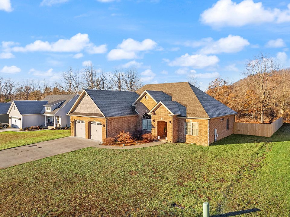 1st image of 117 Allyson Cir