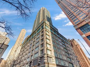 100 E Huron St APT 1202, Chicago, IL
