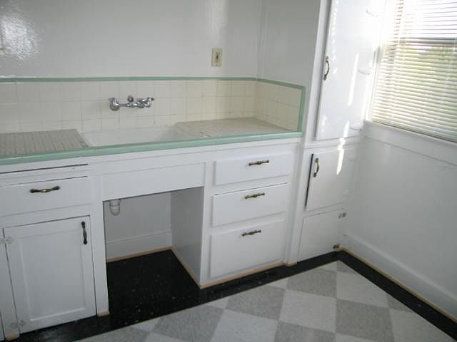 2nd image of 109-1207 N Orange Dr #109