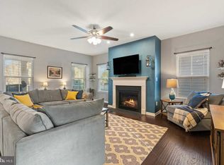 24726 Black Willow Dr, Aldie, VA 20105