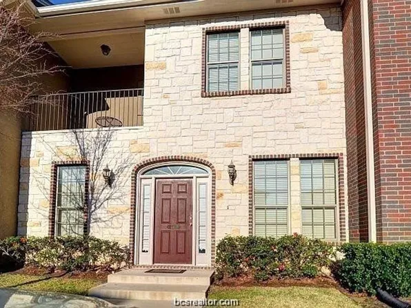 146 Forest Dr, College Station, TX 77840